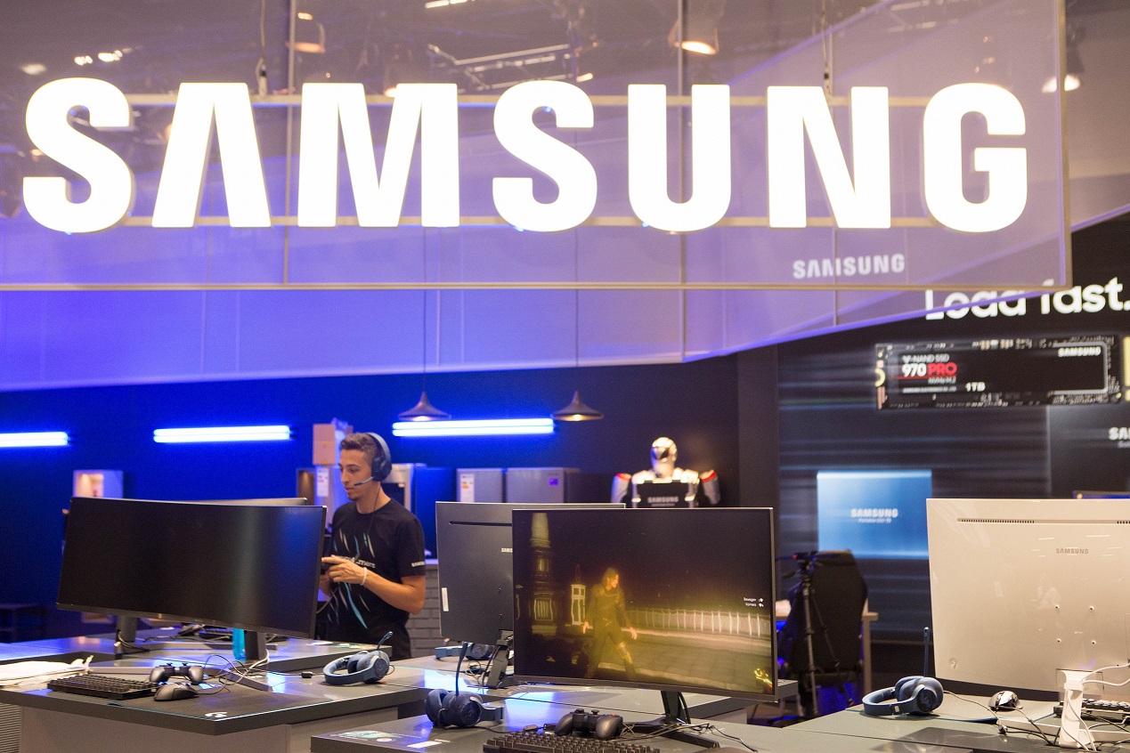 samsung_booth_at_gamescom_2018_1_cjg5.jpg