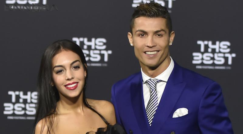 cristiano-ronaldo-girlfriend-georgina-rodriguez-twins.jpg