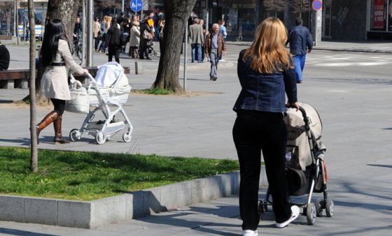 materinski_dodatak_majka_setnja_setanje.jpg