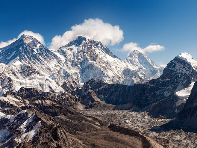 everest.jpg
