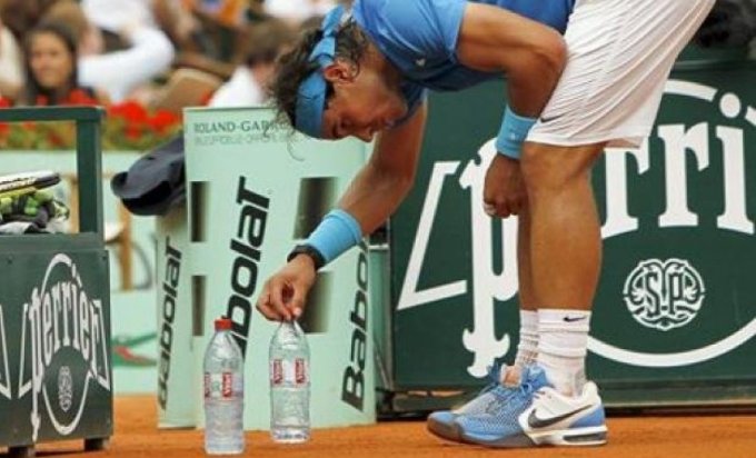 nadal_flasice.jpg