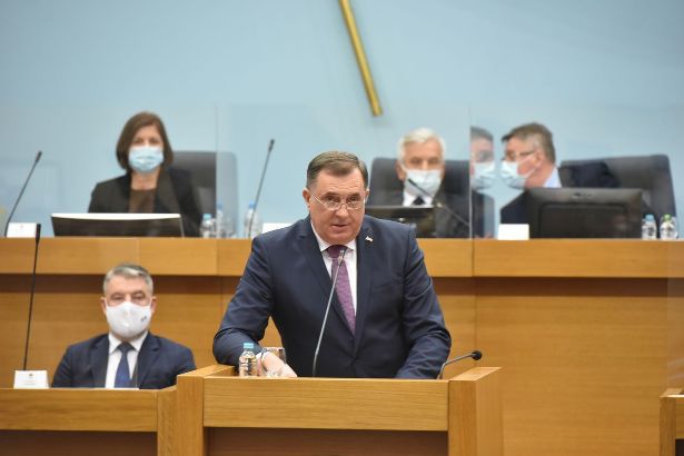 dodik_posebna_skupstina_ns_rs_2.jpg