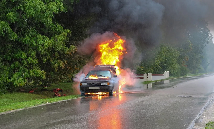 gori_audi_80_ilustracija.jpg