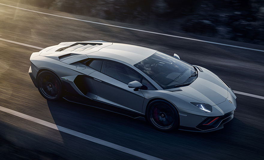 Lamborghini_Aventador_Ultimae_2222.jpg