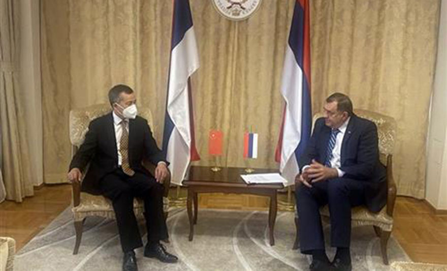 dodik-i-dji-pinkg.jpg