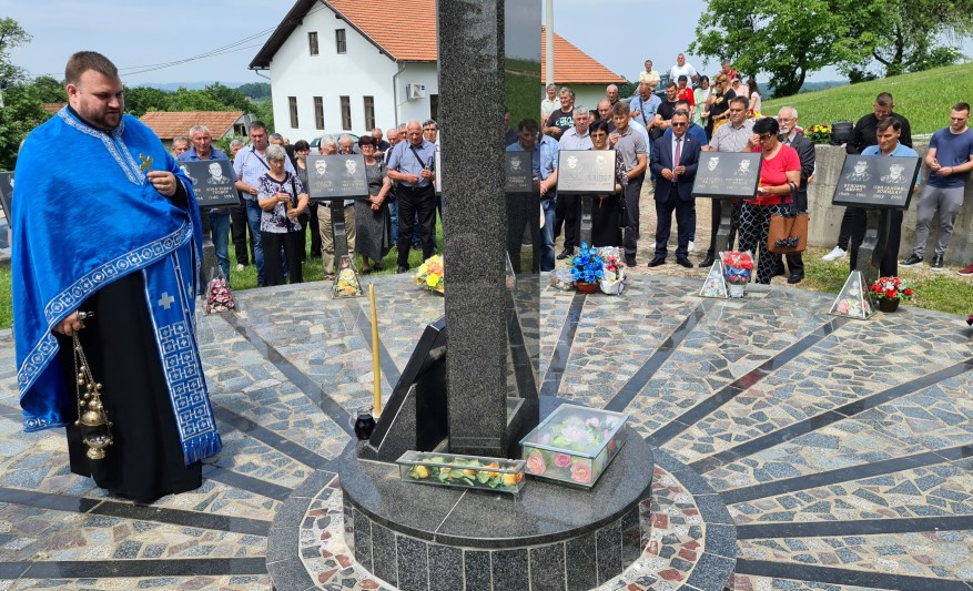 stanari_spomen_ploca.jpg