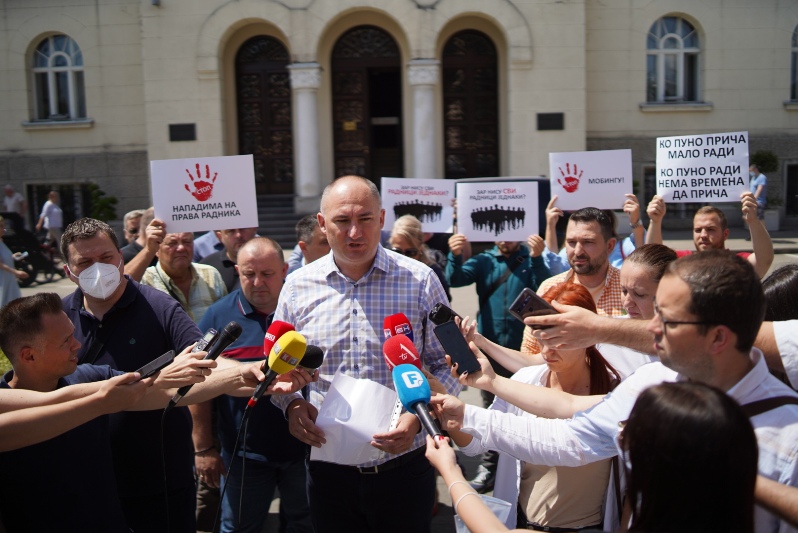topic_radnici3.jpg