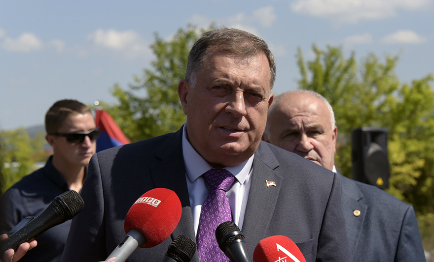 61336cbb72207-Dodik.jpg