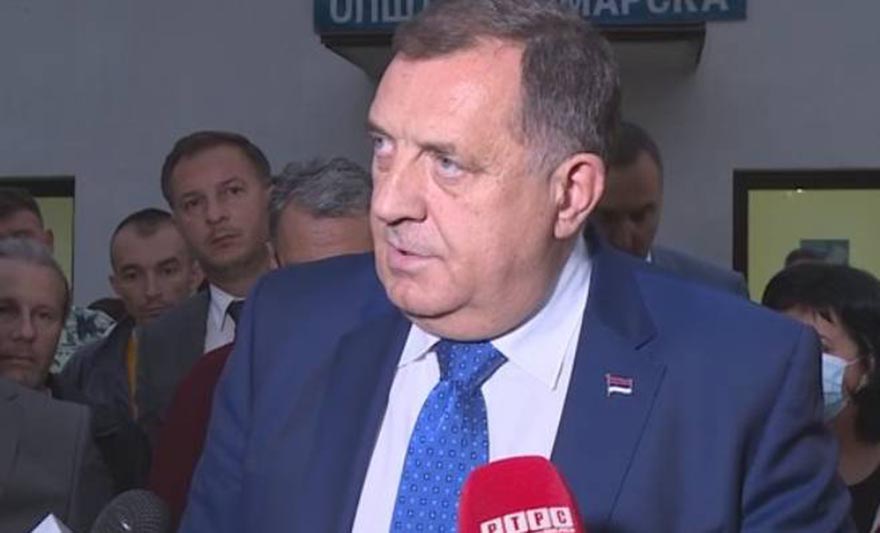 615757cc3d653-dodik.jpg