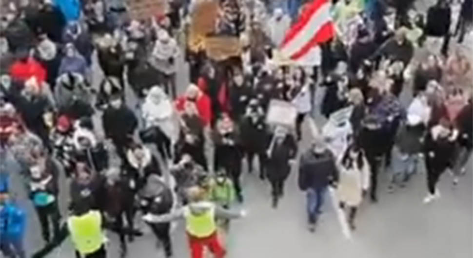 austrija-protesti-screenshot.jpg