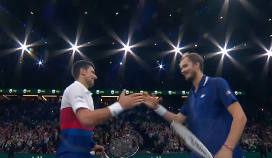 djokovic-medvedev-screenshot-youtube.jpg