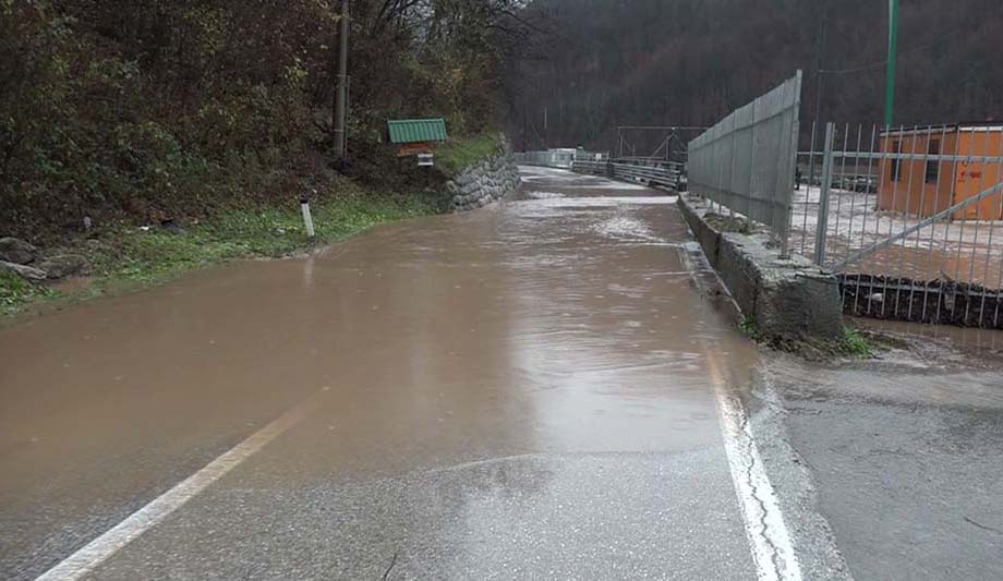 poplave-trnovo.jpg