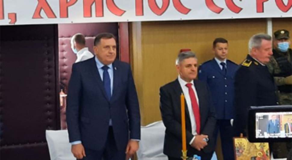 61debe3a53a38-Dodik.jpg
