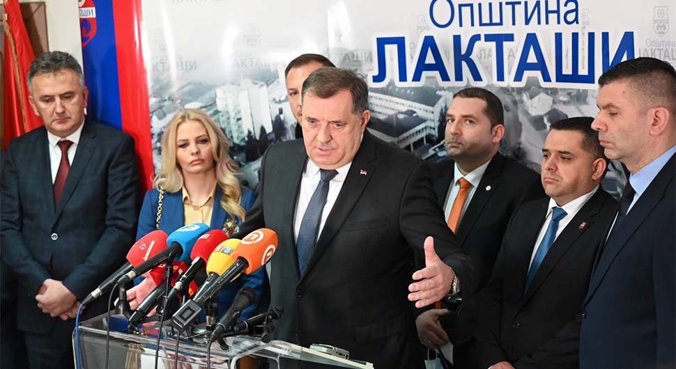 6207b334af430-dodik.jpg