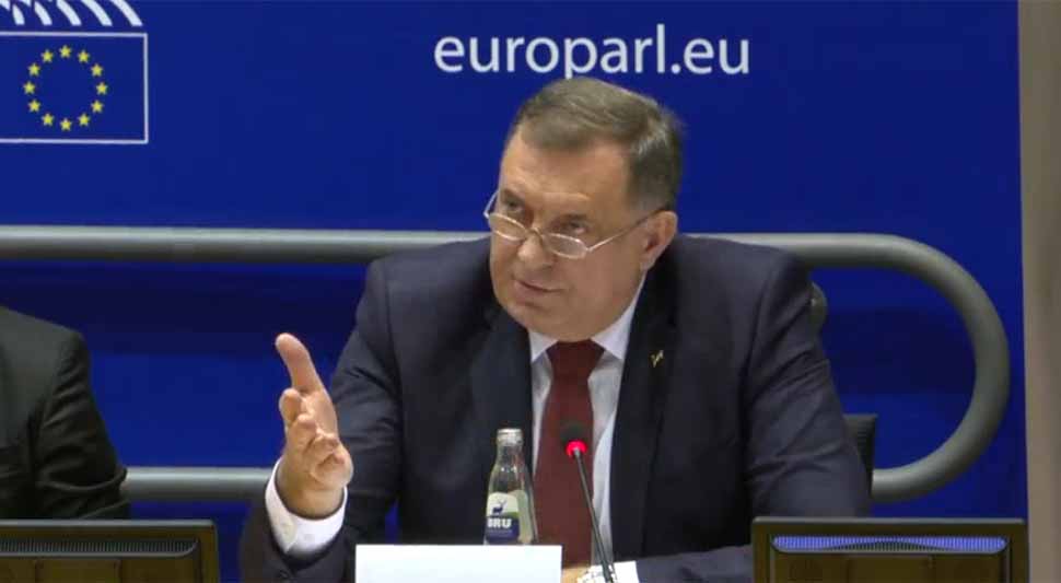 6230cbe57264d-dodik.jpg