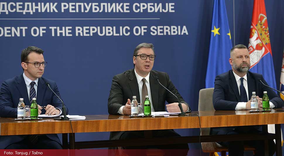 aleksandar-vucic-pekovic-jevtic-tanjug.jpg
