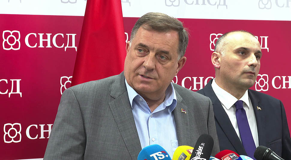 6247291bd8da4-dodik.jpg