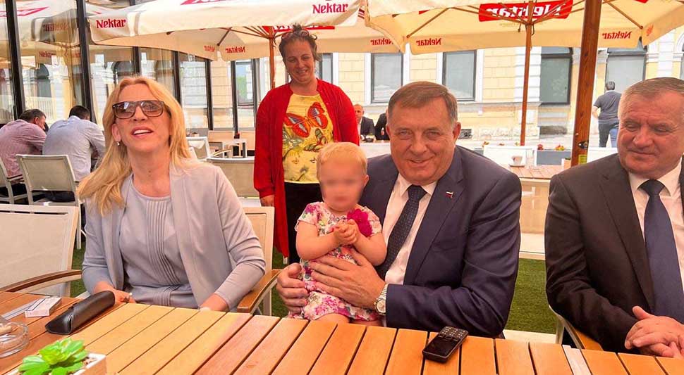 628cc3b200c27-dodik.jpg