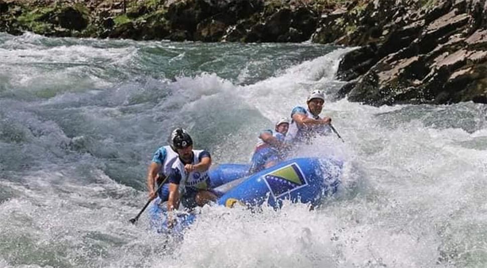 rafting.jpg