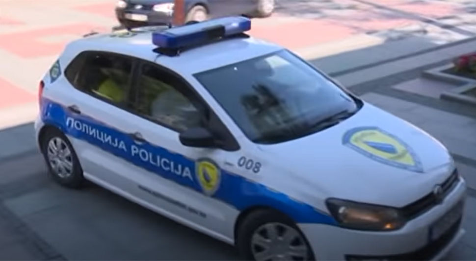 policija-brcko-screenshot-youtube.jpg