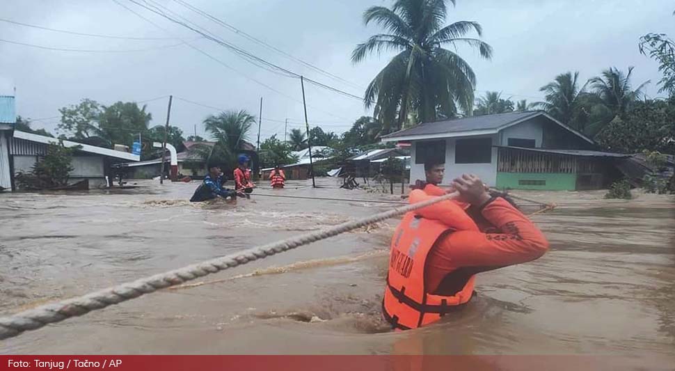 poplave-filipini-tanjugap.jpg