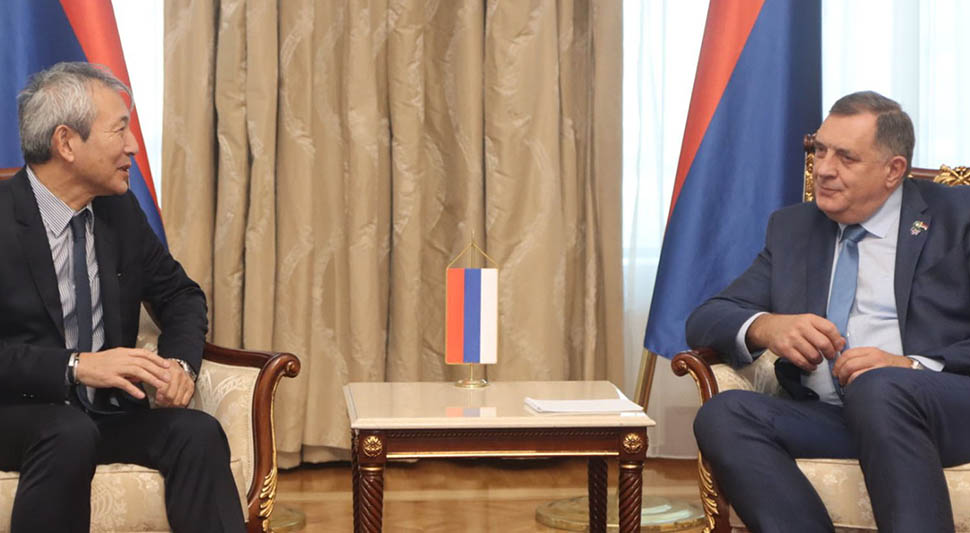 dodik-itu-srna.jpg