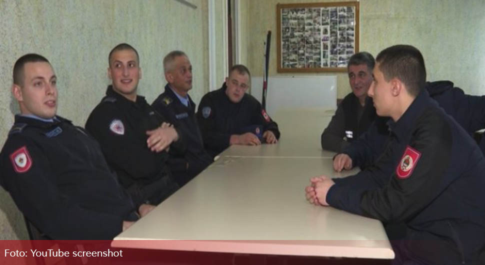 63a218a7e807c-policija.jpg