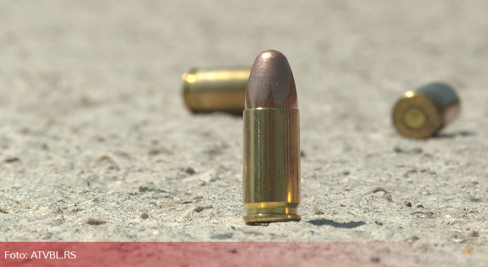 Студентицу убио залутали метак док је шетала градом