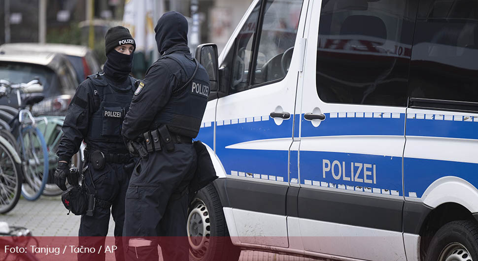 Mladići iz BiH pokušali opljačkati muškarca u Njemačkoj – on ih savladao, policija uhapsila