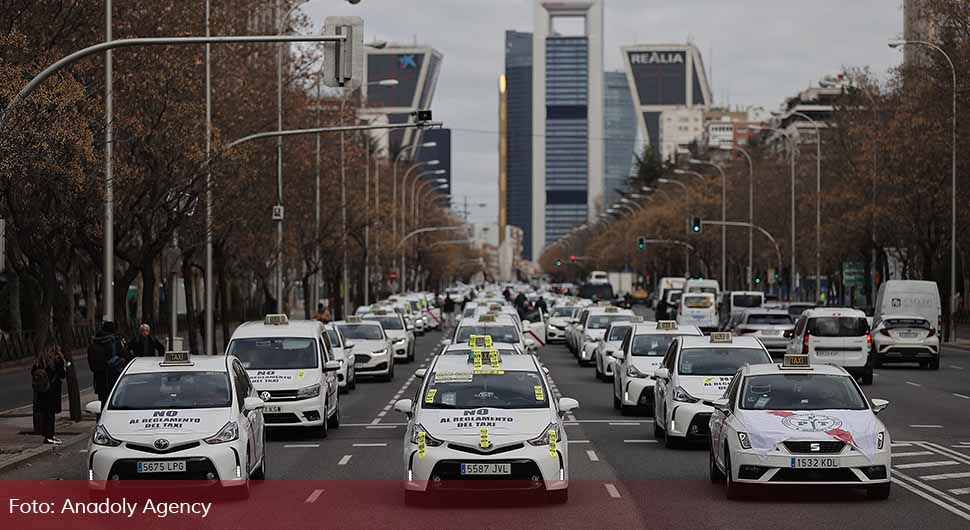 AA-20230124-30077808-30077799-SPANIJA_PROTEST_TAKSISTA_U_MADRIDU.jpg