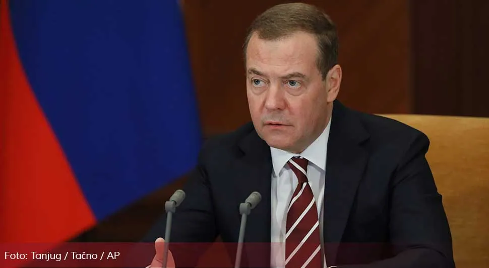 Medvedev: Za zaustavljanje sukoba potrebno je nanijeti poraz ukrajinskim snagama
