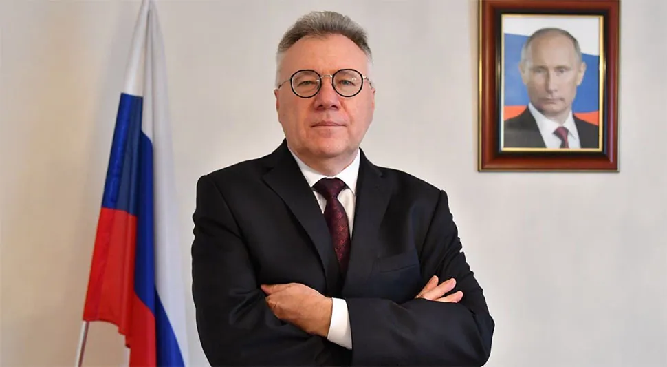 Kalabuhov o tvrdnjama Borenovića: Podizanje ruke bez saglasnosti nije uvođenje sankcija