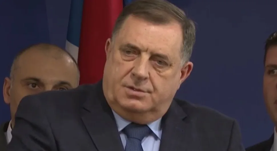 641324e350e0d-dodik.webp