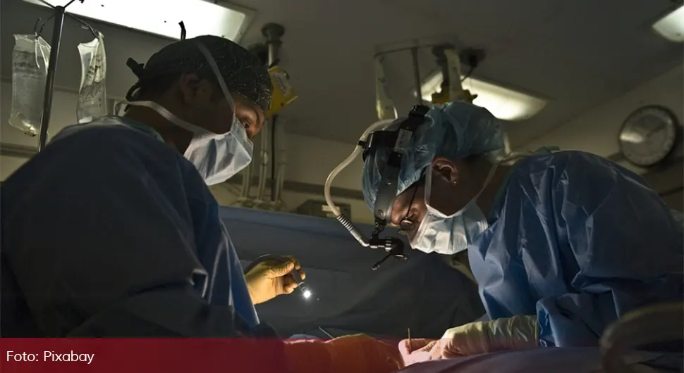Подвиг српских кардиохирурга: Пацијенту уграђена два вјештачка срца