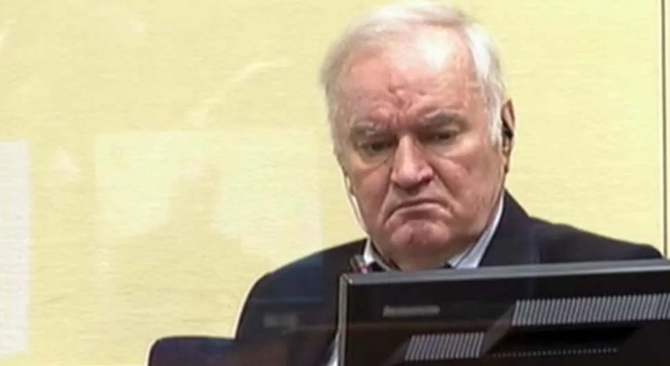Генерал Младић и даље слаб и не може на ноге