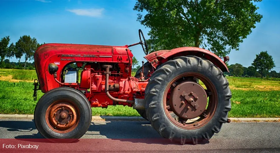 Pijan vozio traktor auto-putem u suprotnom smjeru