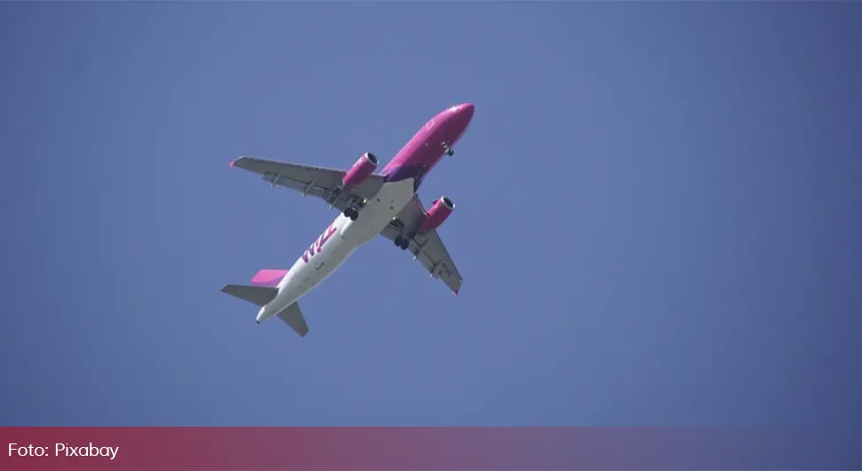 Виз Ер смањује број летова из Бањалуке