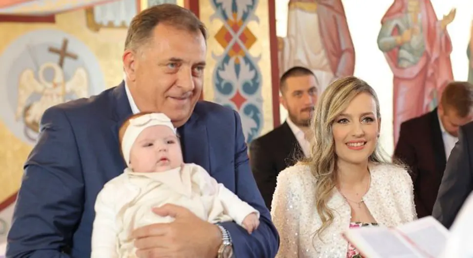 Dodik-krstenje.webp