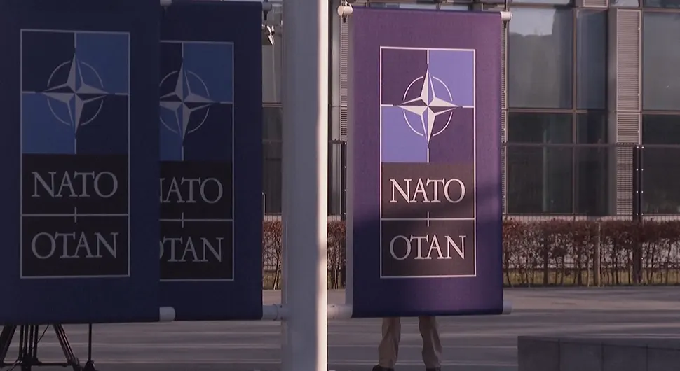 Njemački ministar odbrane: Sada nije vrijeme za odluku o članstvu Ukrajine u NATO-u!