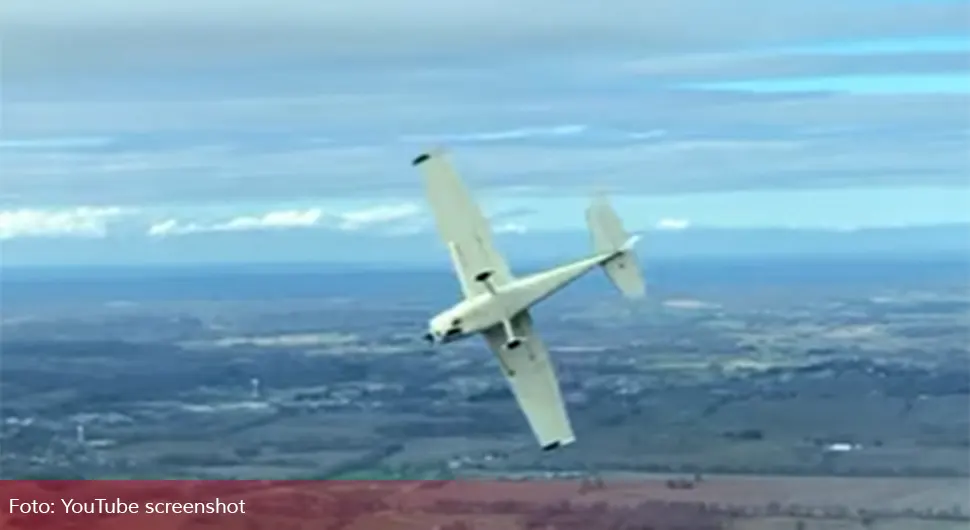 Avion se srušio u dvorište, ima mrtvih
