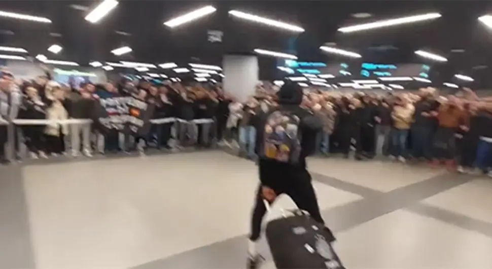 Ludnica na aerodromu: Pogledajte doček igrača Partizana u Beogradu
