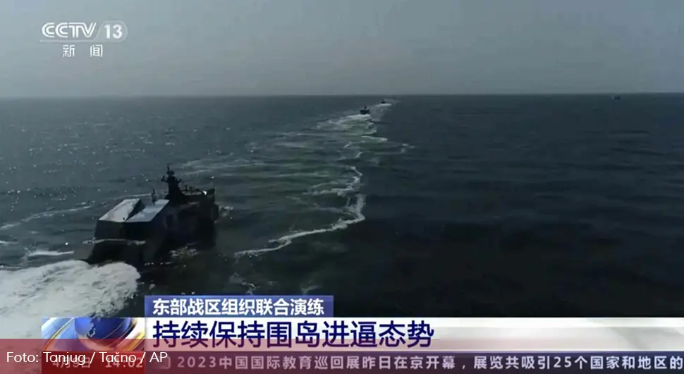 Oko Tajvana primijećeni kineski ratni brodovi i 26 aviona