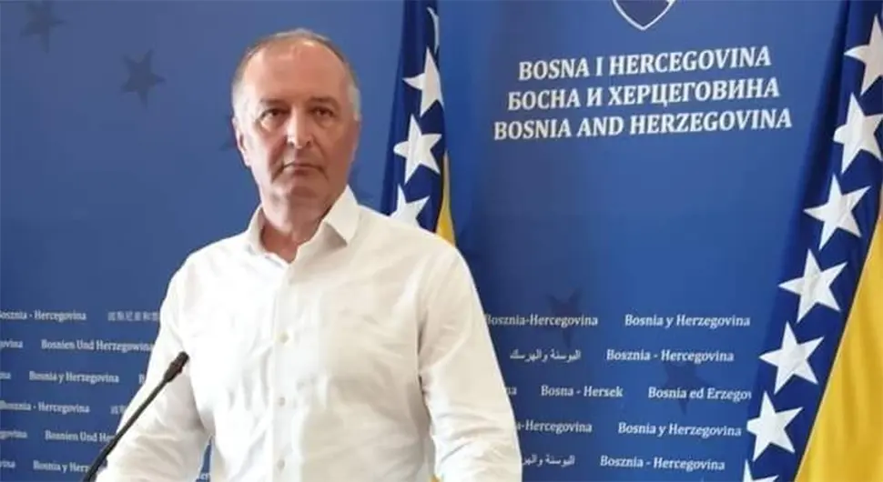 Zukan Helez otvoreno prijeti