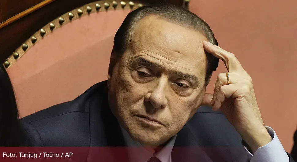 Le damigelle non vogliono lasciare la tenuta della famiglia Berlusconi