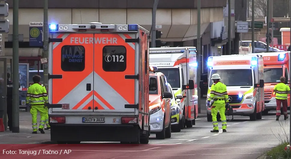 Težak sudar autobusa i kamiona u Njemačkoj, desetine povrijeđenih
