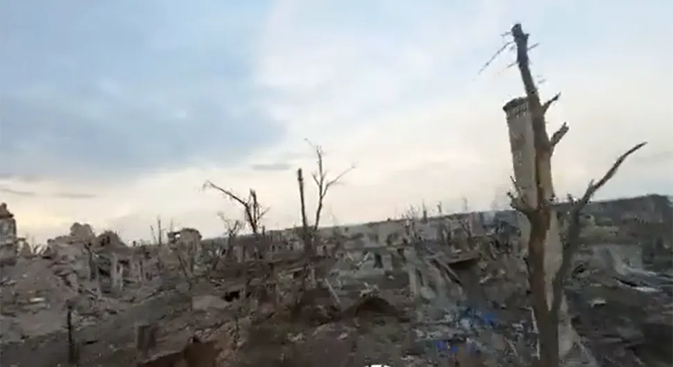 Rusi objavili video Bahmuta: Pogledajte šta je ostalo od grada