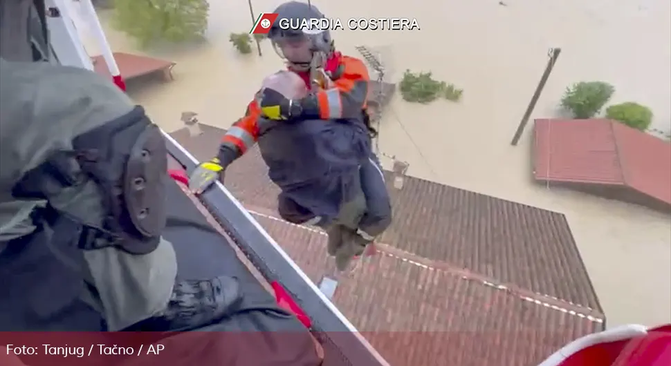 Apokaliptični prizori: Poplave u Italiji odnose živote, kuće pod vodom
