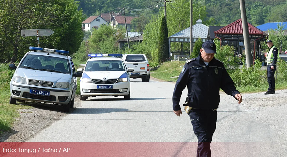 Država će kupiti protezu za ruku za djevojku povrijeđenu u pucnjavi u Mladenovcu