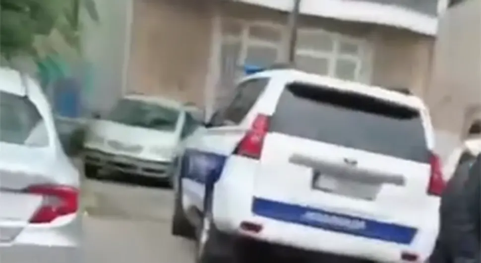 Drama u beogradskoj školi: Đaci evakuisani, policija na terenu