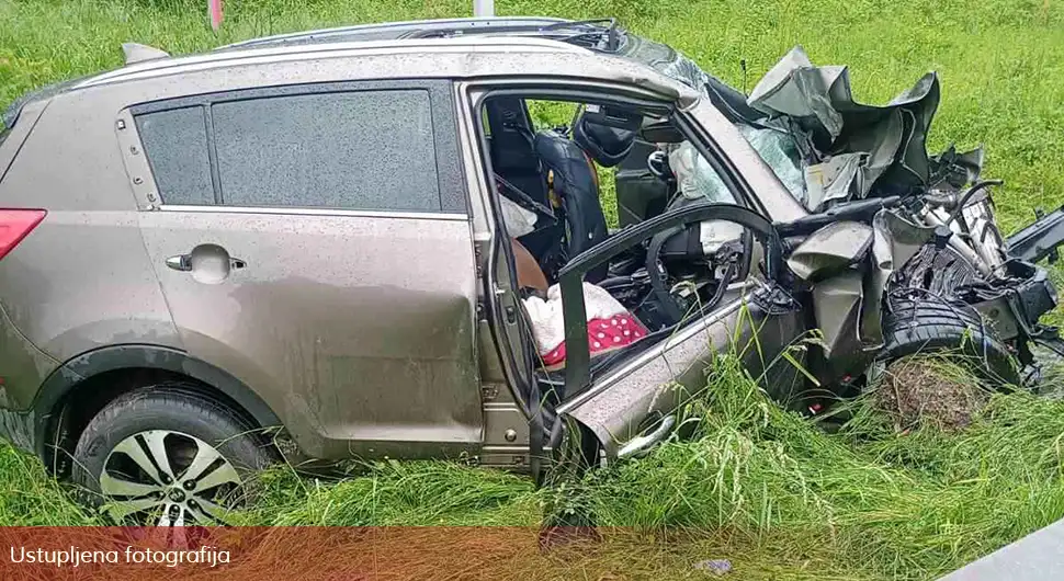 Uznemirujuće: Ovako izgleda automobil u kojem su poginule dvije osobe